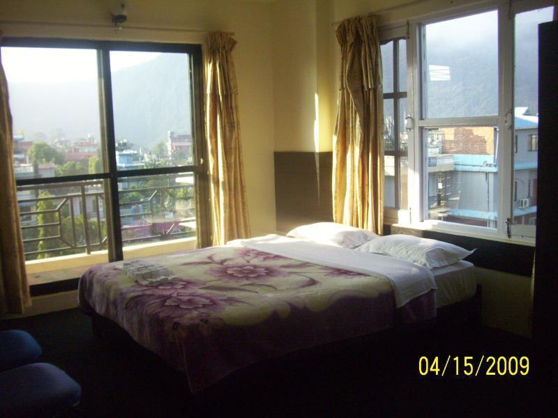 Hotel The Billabong Garden Pokhara Exterior photo